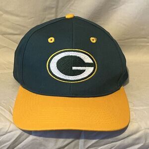 Vantage Green Bay Packers Ball Cap By Game Day‎ With Adjustable Snap Back